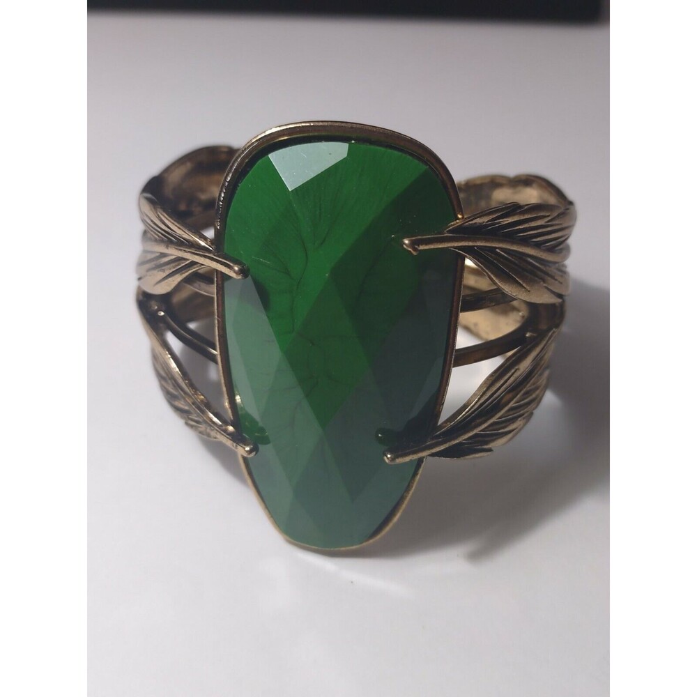 Mia Collection By Kim Min Sun Green Cabochon Gold Tone Bracelet